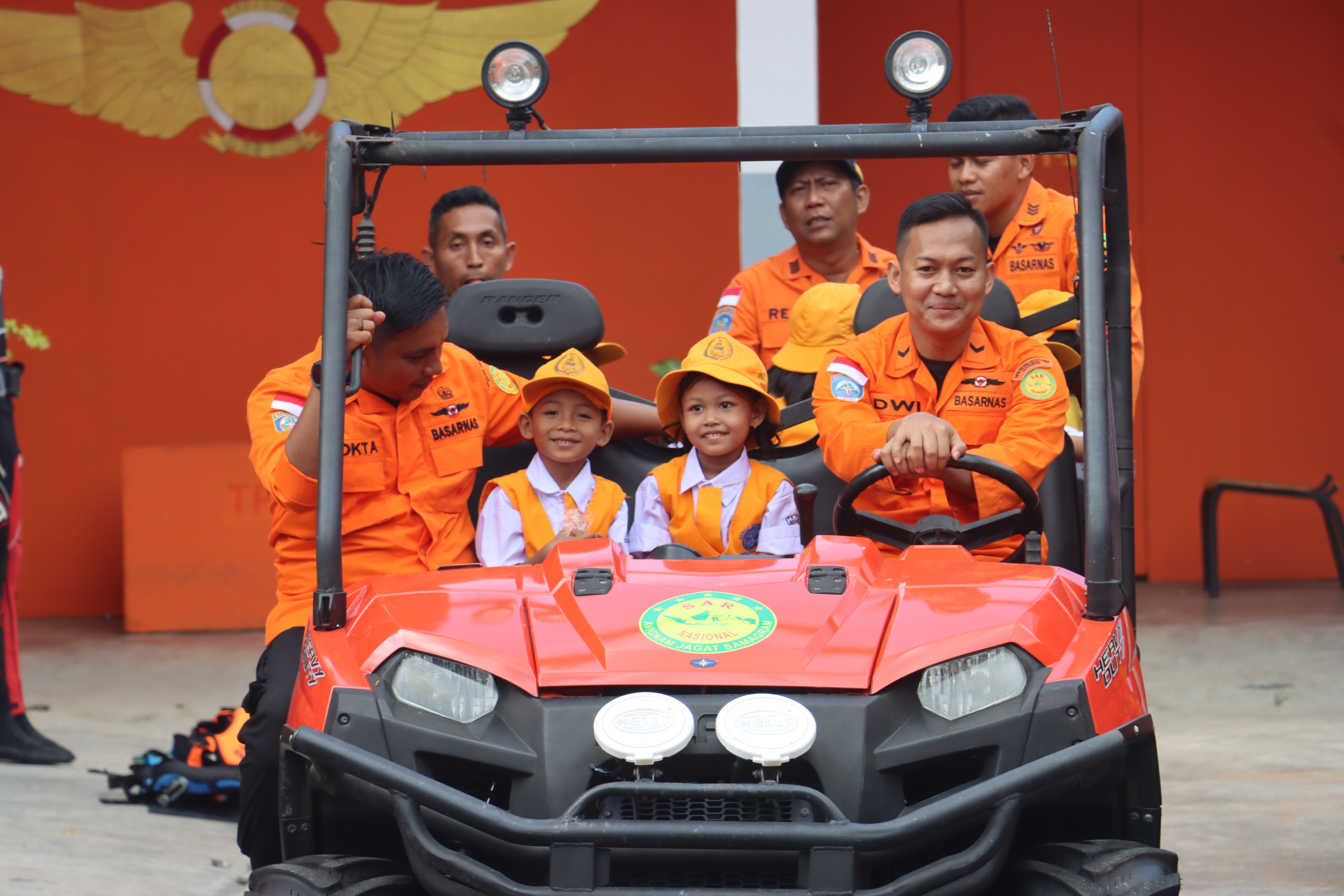 Basarnas Tanjungpinang Sambut Anak-anak TK Kemala Bhayangkari 8 Tanjungpinang dalam SAR Goes To School