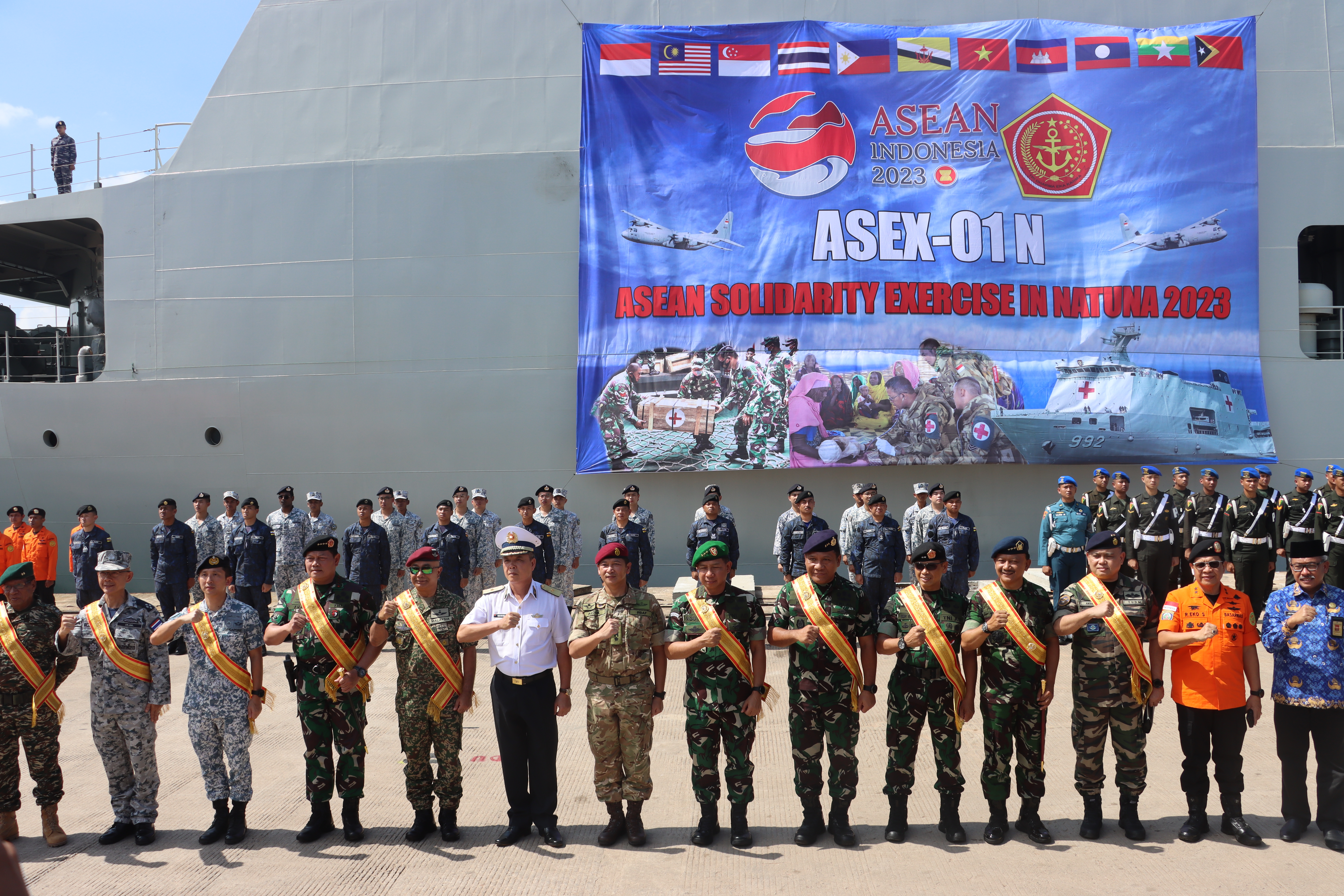 ASEAN Solidarity Exercise-01 (ASEX-01): Menguatkan Solidaritas dan Sinergi Antar Negara-Negara ASEAN dalam Latihan Gabungan Maritim, Search and Rescue, dan Bantuan Kemanusiaan.